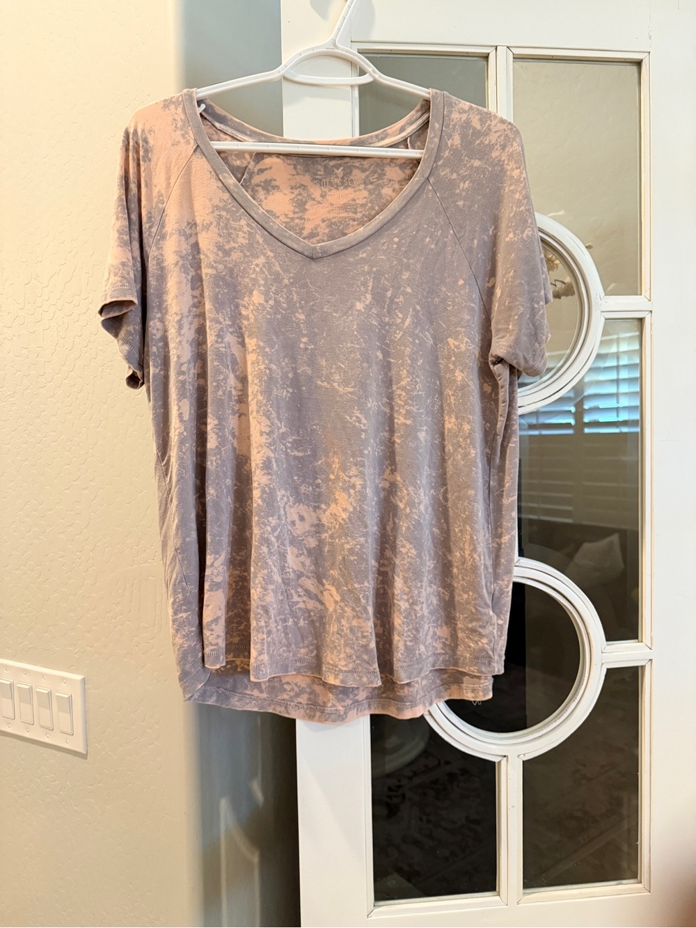 American Eagle Outfitters Washed V-Neck Short Sleeve Top — Mauve Pink